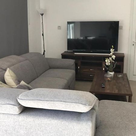 Cosy Apartment In Kato Paphos With Pool Access エクステリア 写真